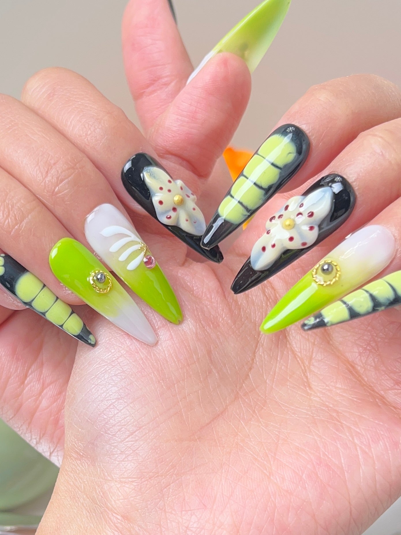 Lime Bloom Escape